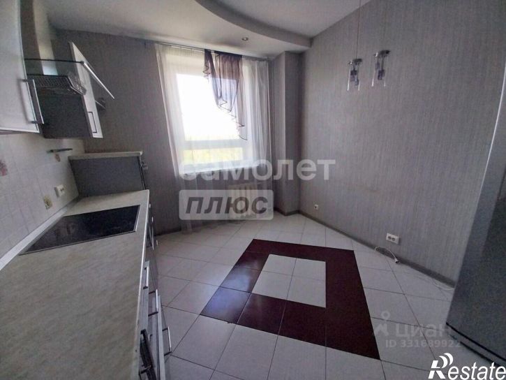3-комн квартира ул Светлогорская, 19,  д. 19