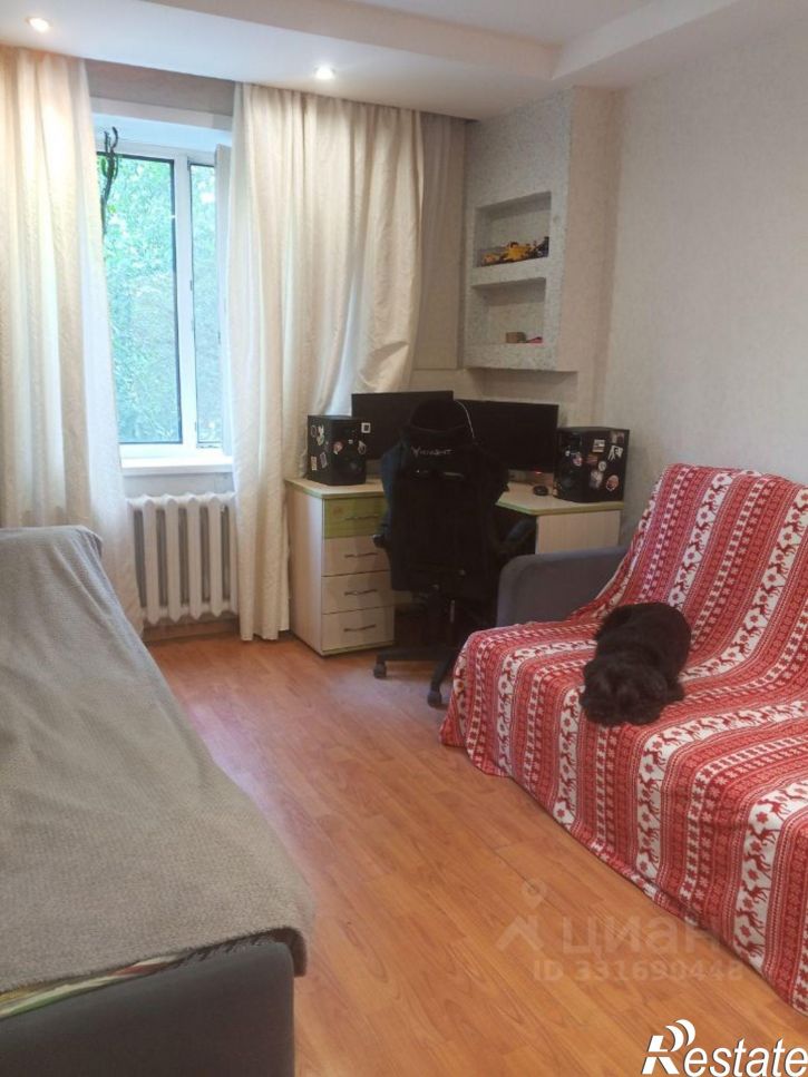 3-комн квартира ул Хрустальная, 17,  д. 17