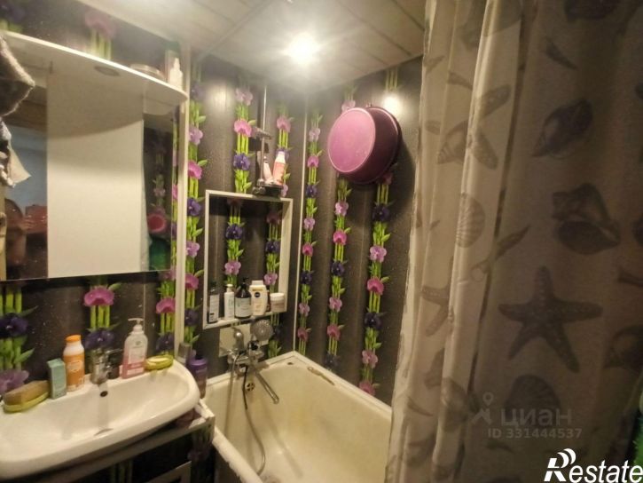 3-комн квартира ул Старцева, 35,  д. 35