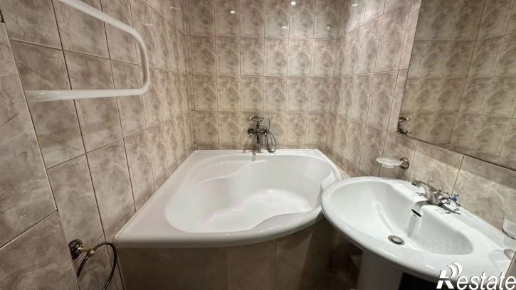 3-комн квартира ул Газеты Звезда, 8,  д. 8