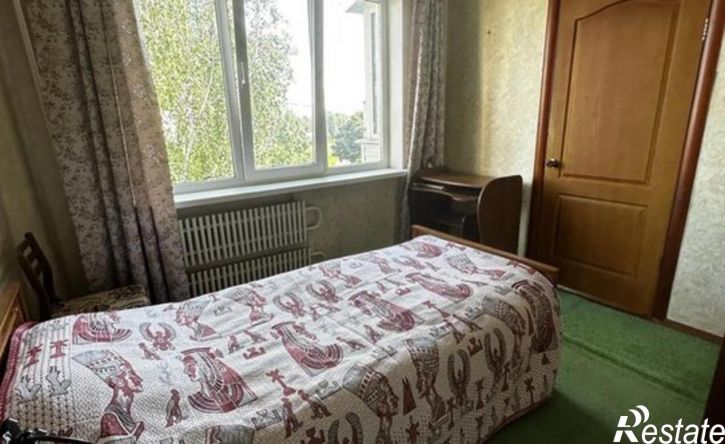 4-комн квартира ул Космонавта Леонова, 46,  д. 46