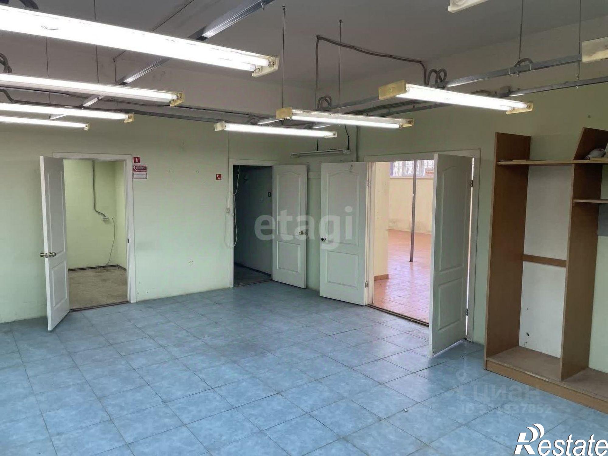 Купить складское помещение за 13 978 400 рублей на ул Анвара Гатауллина, 38 1