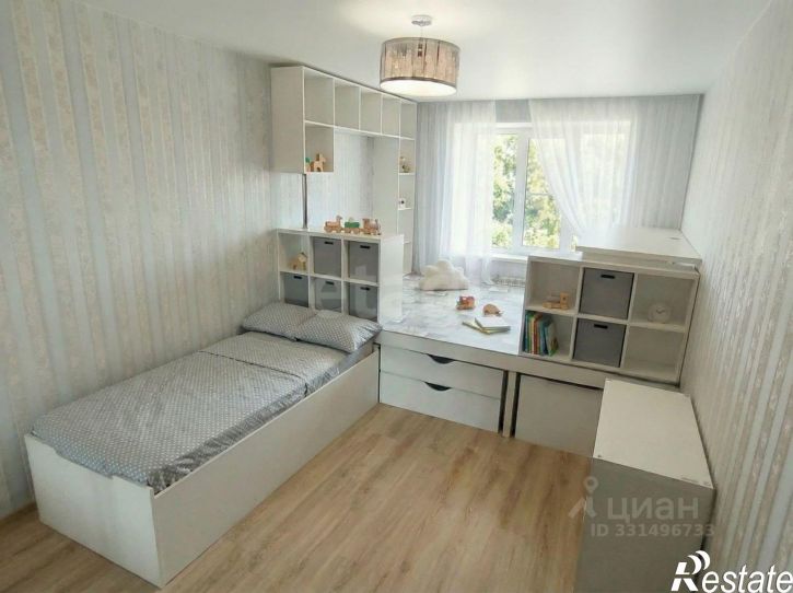 4-комн квартира 1-й Еловский пер, 24,  д. 24