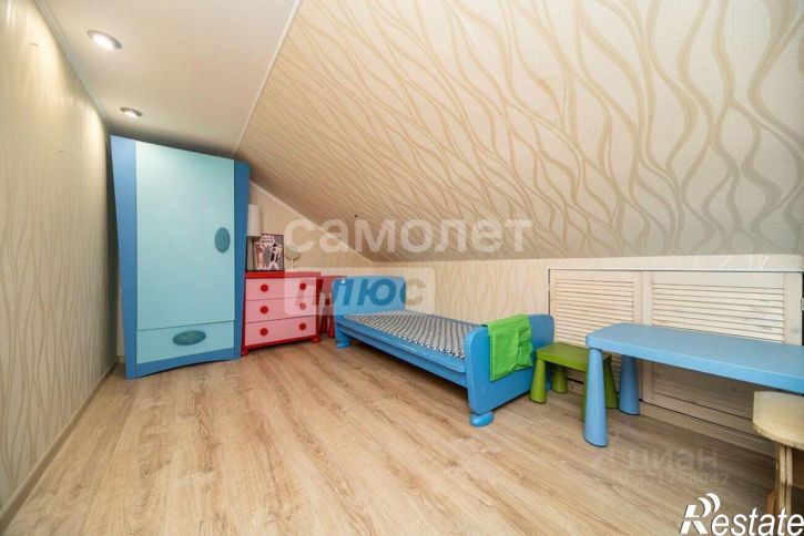 4-комн квартира ул Олега Кошевого, 29,  д. 29