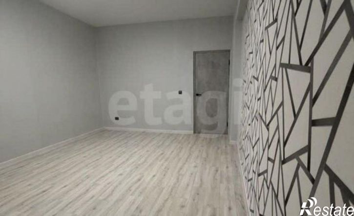 3-комн квартира ул Адмирала Ушакова, 20,  д. 20