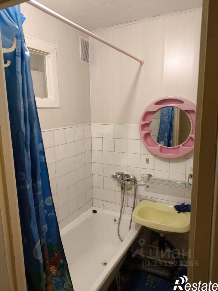 2-комн квартира ул Космонавта Леонова, 50,  д. 50