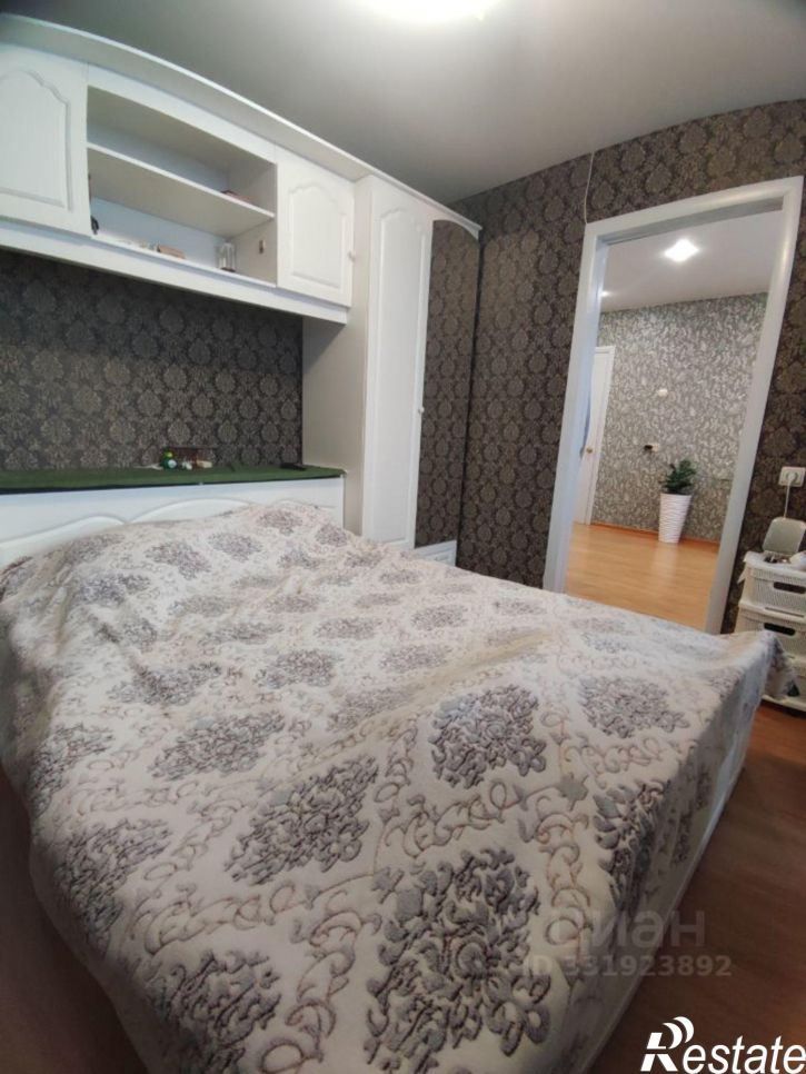 3-комн квартира ул Архитектора Свиязева, 10,  д. 10