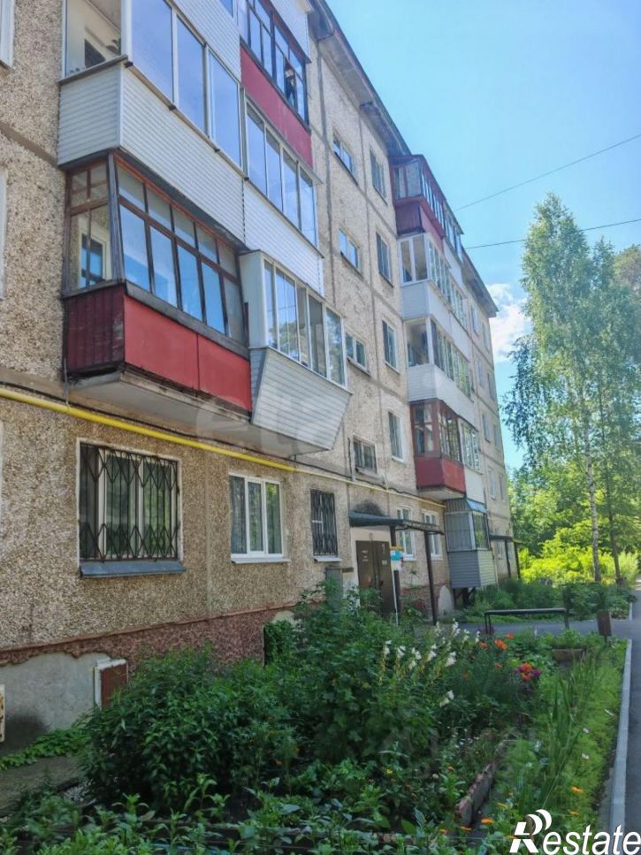 2-комн квартира ул Адмирала Ушакова, 57/3,  д. 57/3