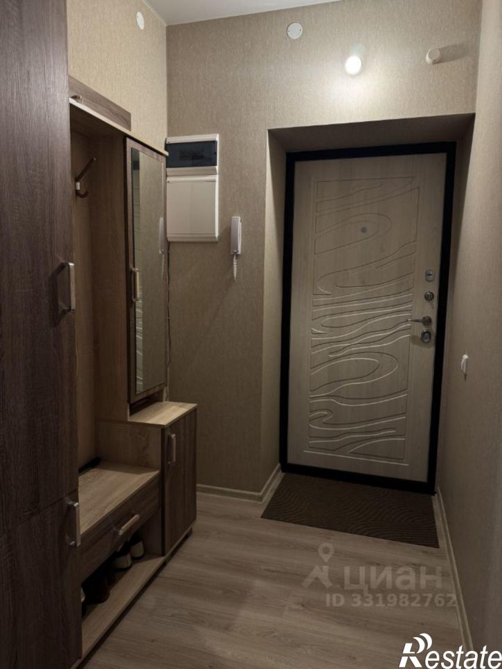 2-комн квартира ул Подводников, 80 2,  д. 80 2,  к. 2