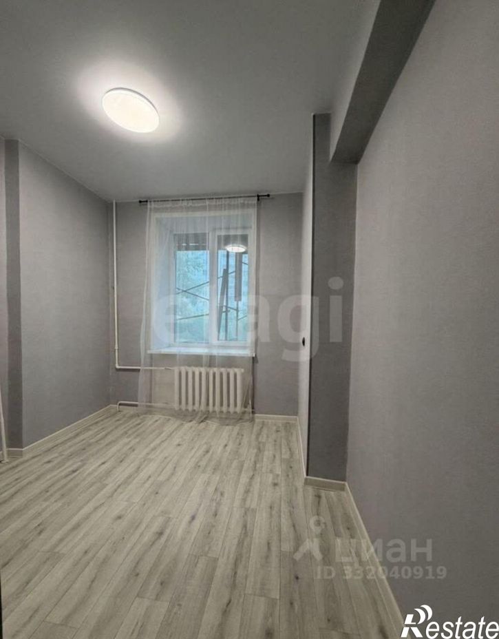 3-комн квартира ул Адмирала Ушакова, 20,  д. 20