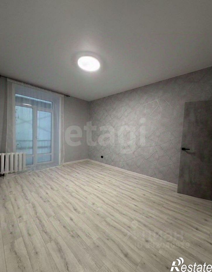 3-комн квартира ул Адмирала Ушакова, 20,  д. 20