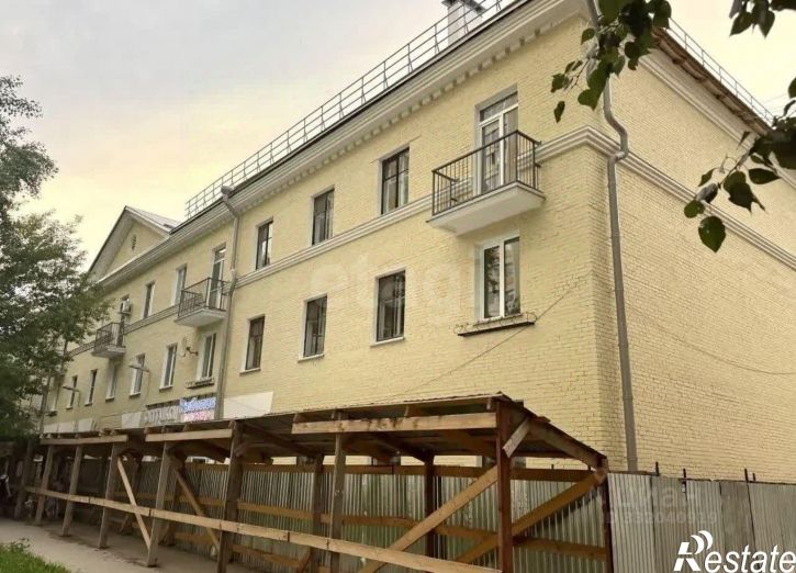 3-комн квартира ул Адмирала Ушакова, 20,  д. 20