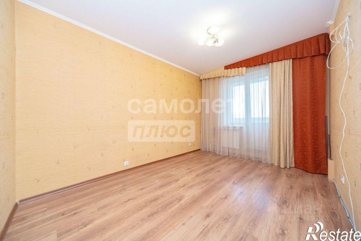 3-комн квартира ул Карбышева, 40,  д. 40
