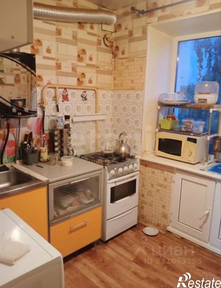 3-комн квартира ул Сочинская, 8,  д. 8