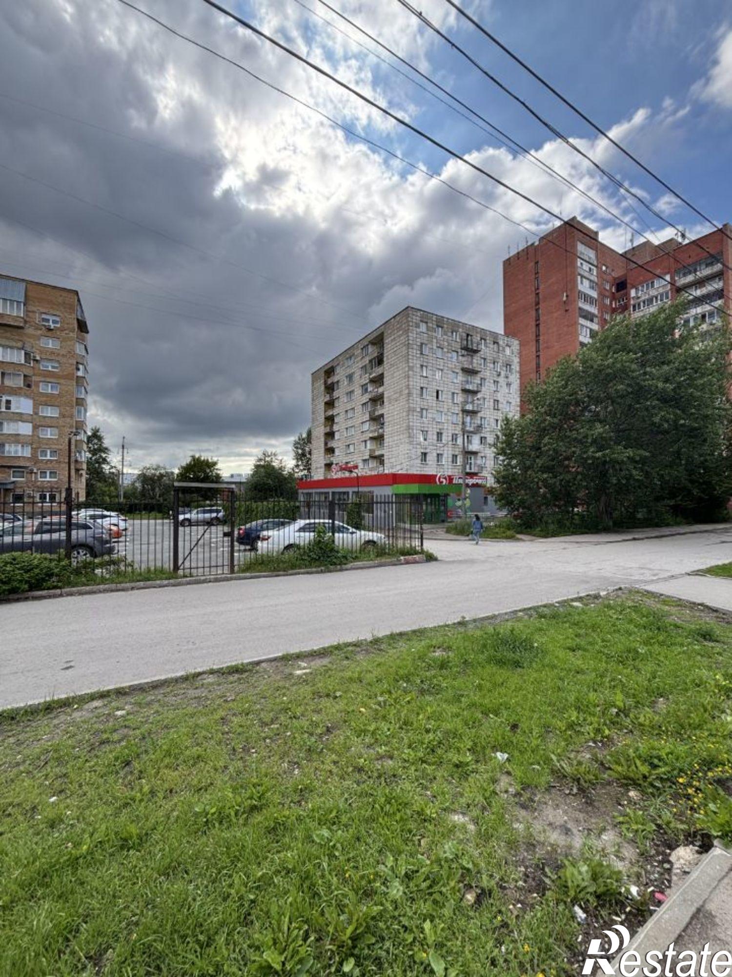 Сдать комнату за 15 000 рублей на б-р Гагарина, 38