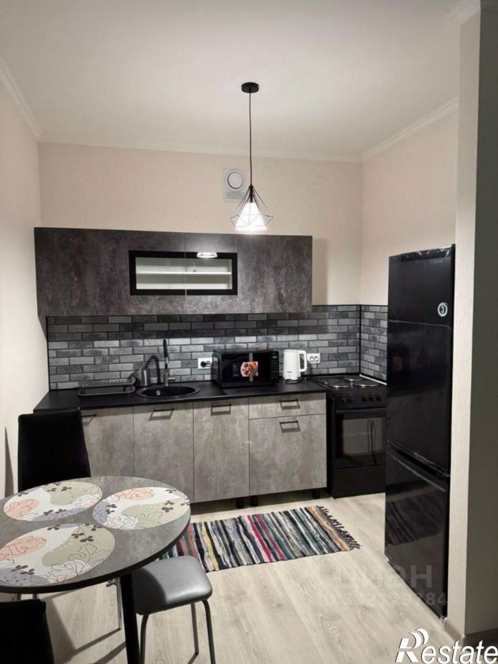 2-комн квартира Парковый пр-кт, 56,  д. 56