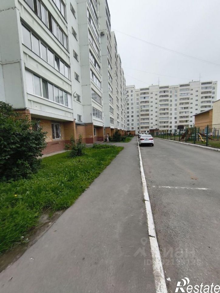 3-комн квартира шоссе Космонавтов, 166,  д. 166