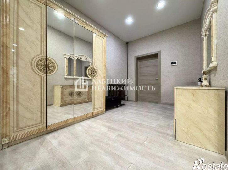 4-комн квартира ул Яблочкова, 29,  д. 29