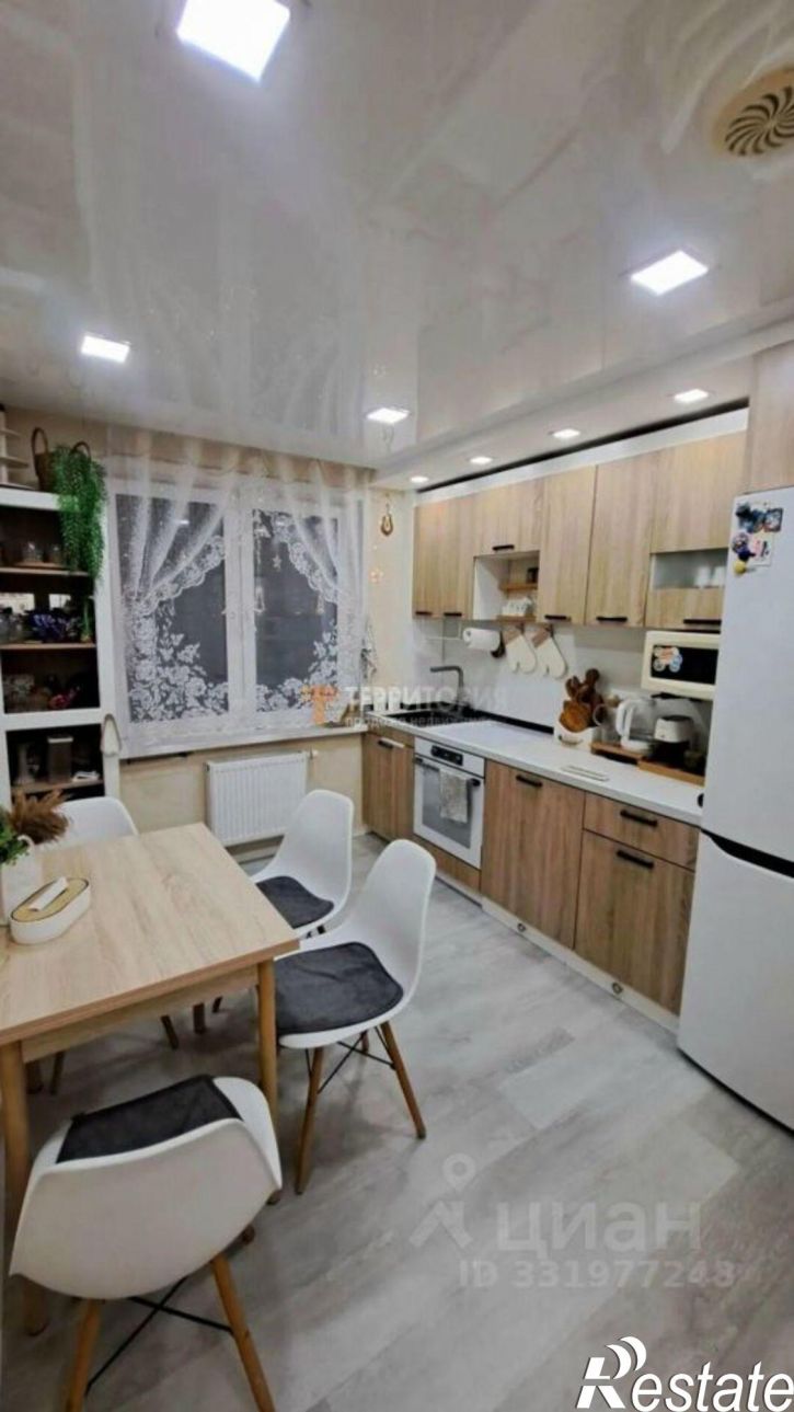 3-комн квартира ул Красные Казармы, 67,  д. 67