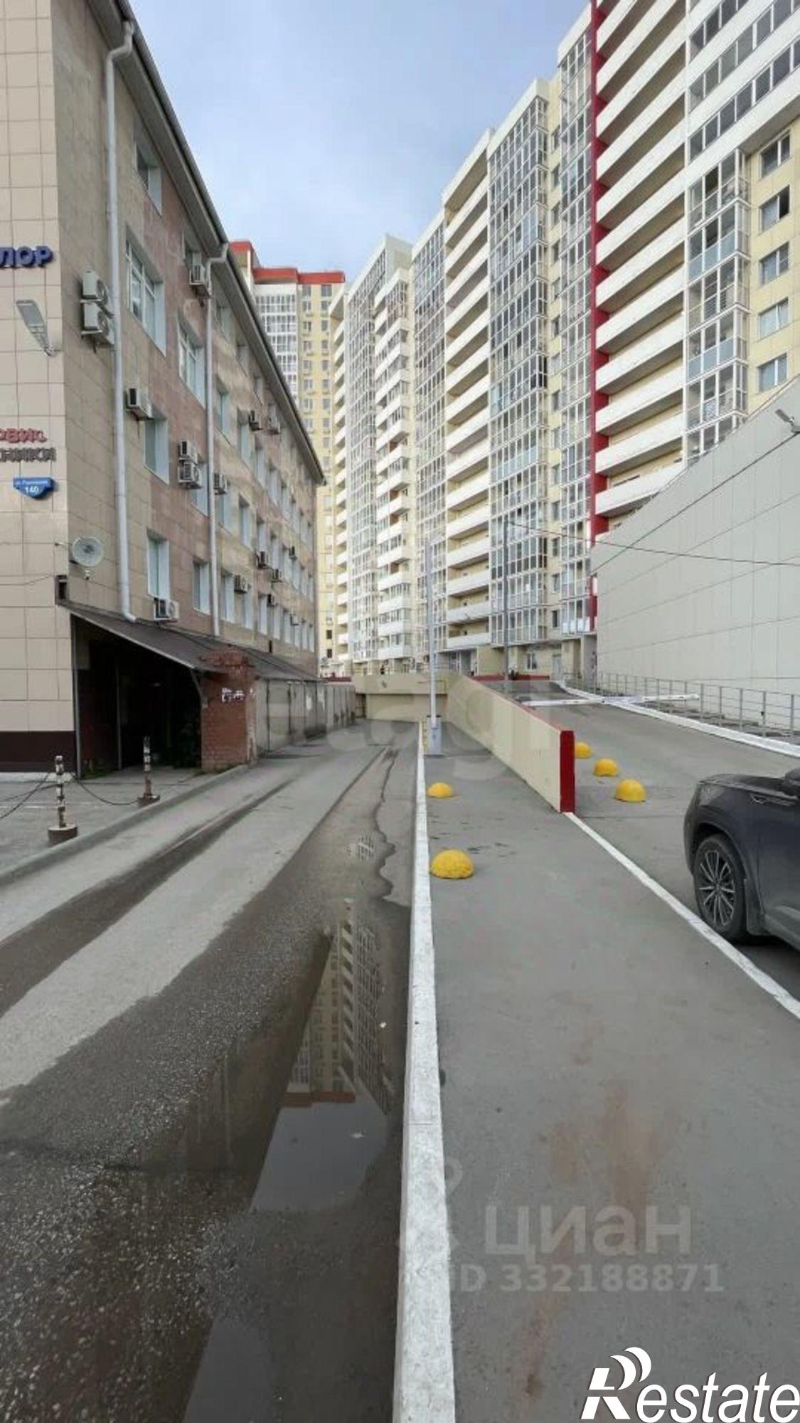 Сдать гараж, место в паркинге за 9 000 рублей на ул Пушкарская, 142