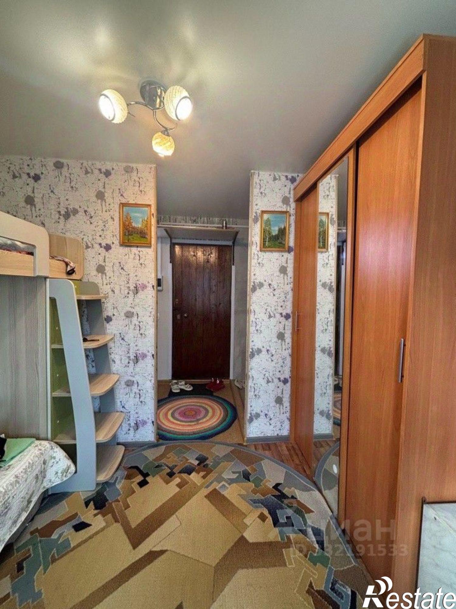 Купить комнату за 1 700 000 рублей на ул Стахановская, 25