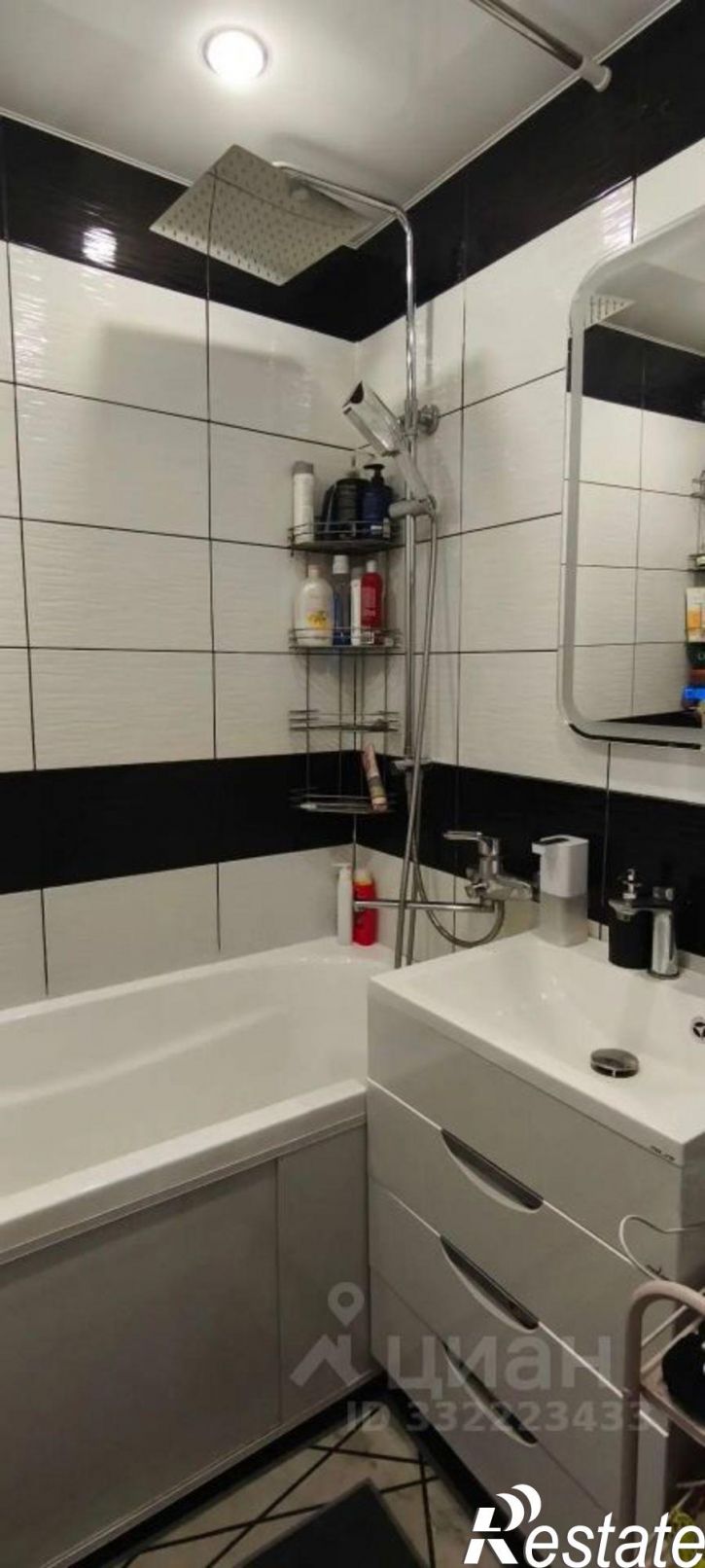 4-комн квартира ул Стахановская, 31,  д. 31