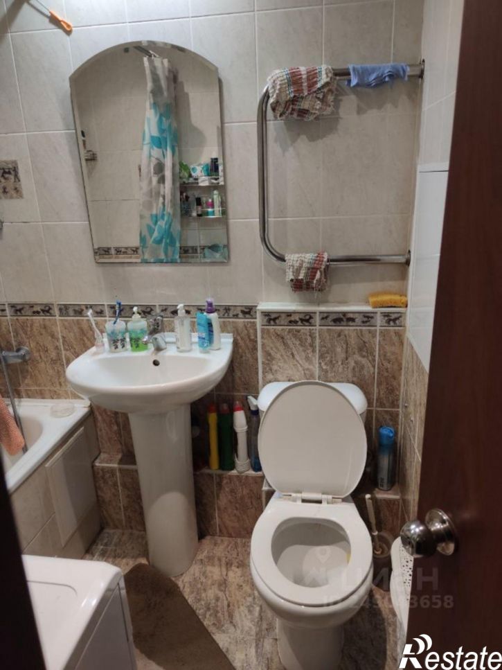 2-комн квартира ул Космонавта Леонова, 52,  д. 52