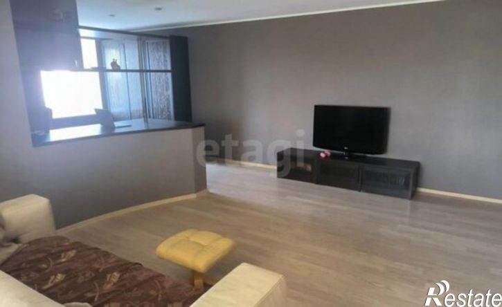 4-комн квартира ул Адмирала Ушакова, 32,  д. 32