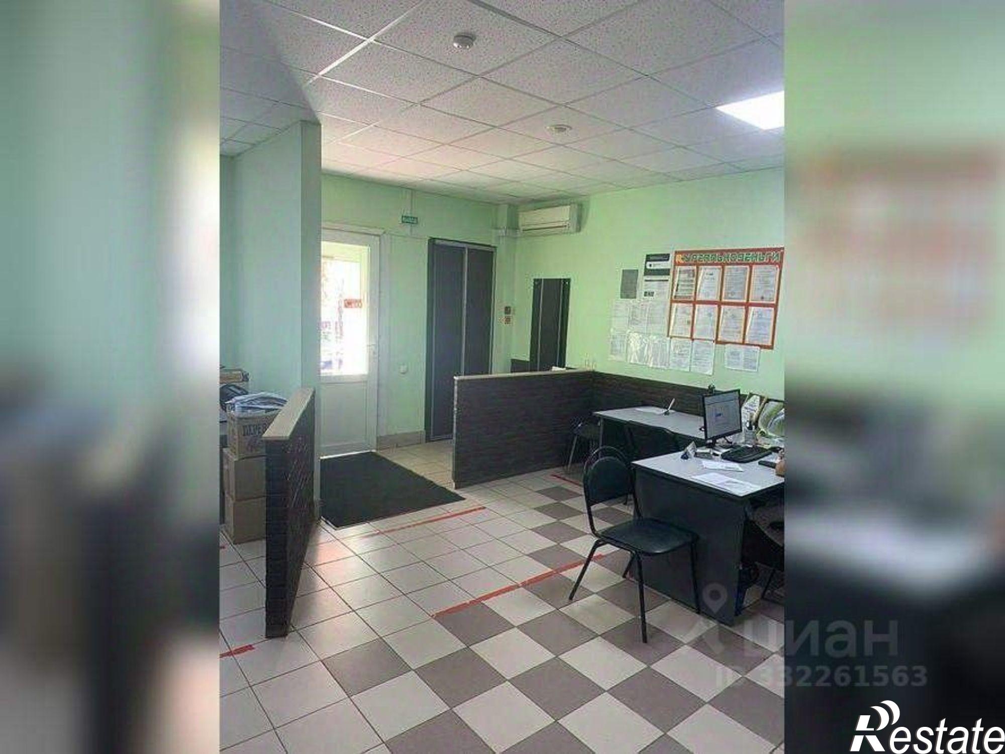 Купить офис, помещение под офис за 14 403 400 рублей на ул Карпинского, 17