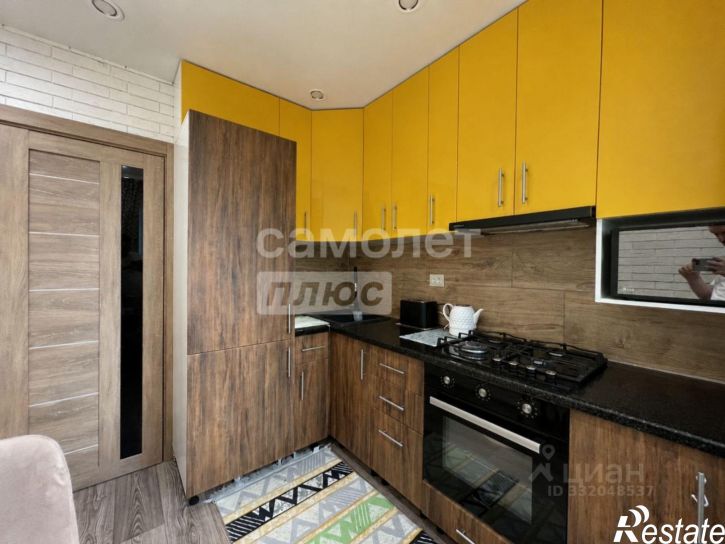 3-комн квартира ул Моторостроителей, 3,  д. 3