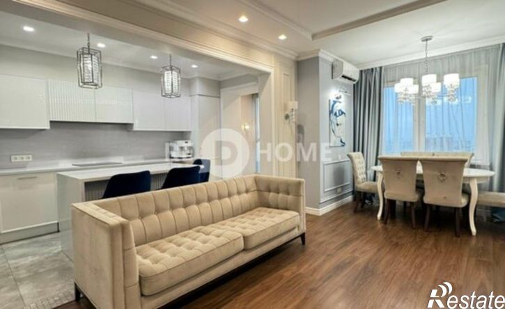 4-комн квартира ул Революции, 48б,  д. 48б