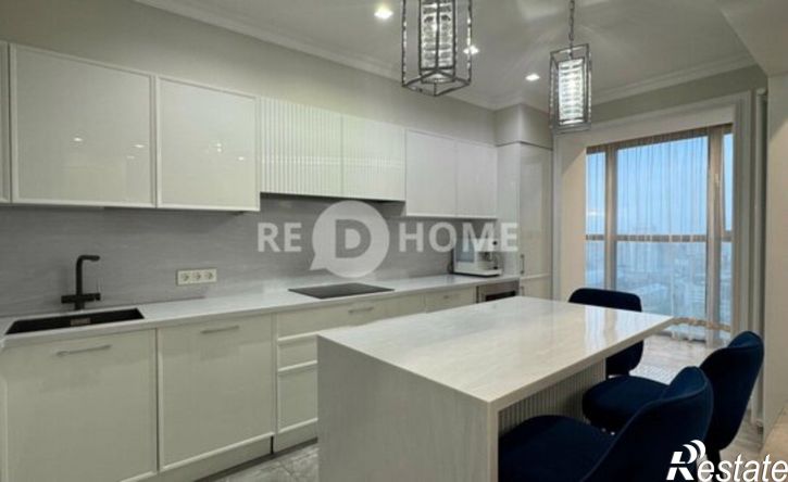 4-комн квартира ул Революции, 48б,  д. 48б