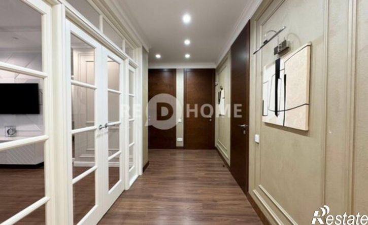 4-комн квартира ул Революции, 48б,  д. 48б