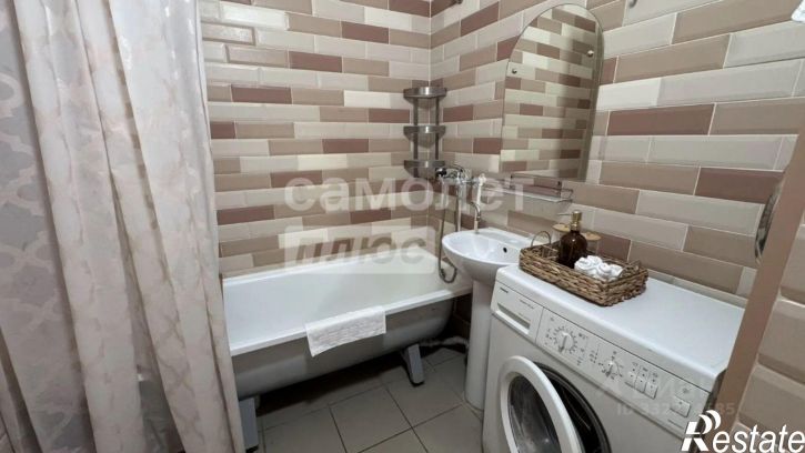 2-комн квартира пр-кт Декабристов, 2,  д. 2