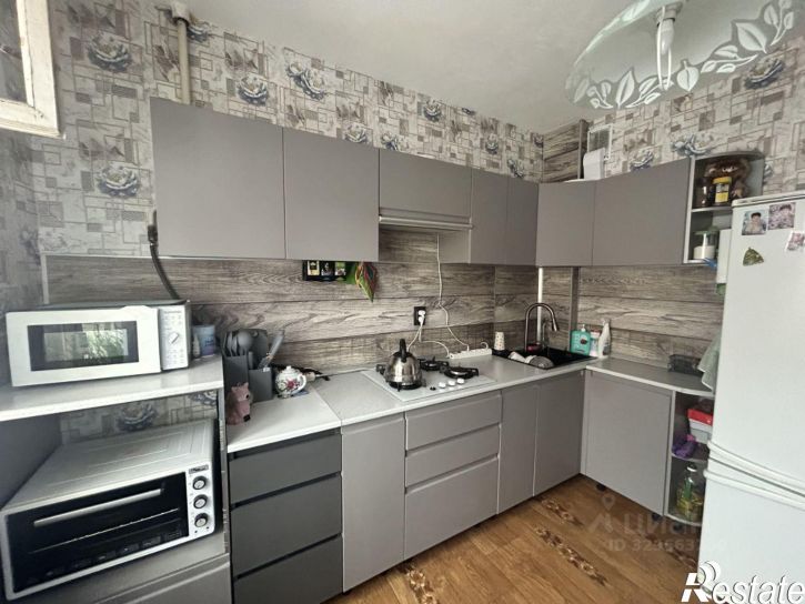 4-комн квартира ул Липатова, 18,  д. 18