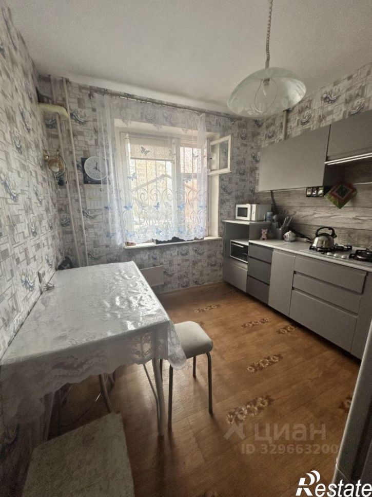 4-комн квартира ул Липатова, 18,  д. 18