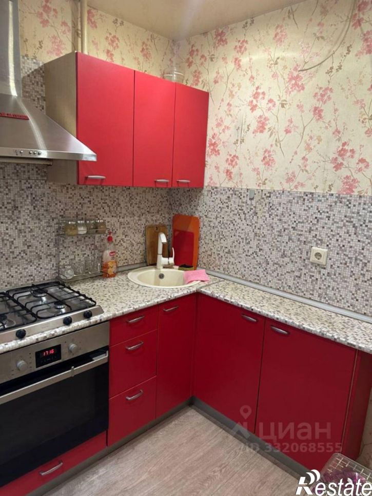 2-комн квартира ул Крисанова, 18б,  д. 18б
