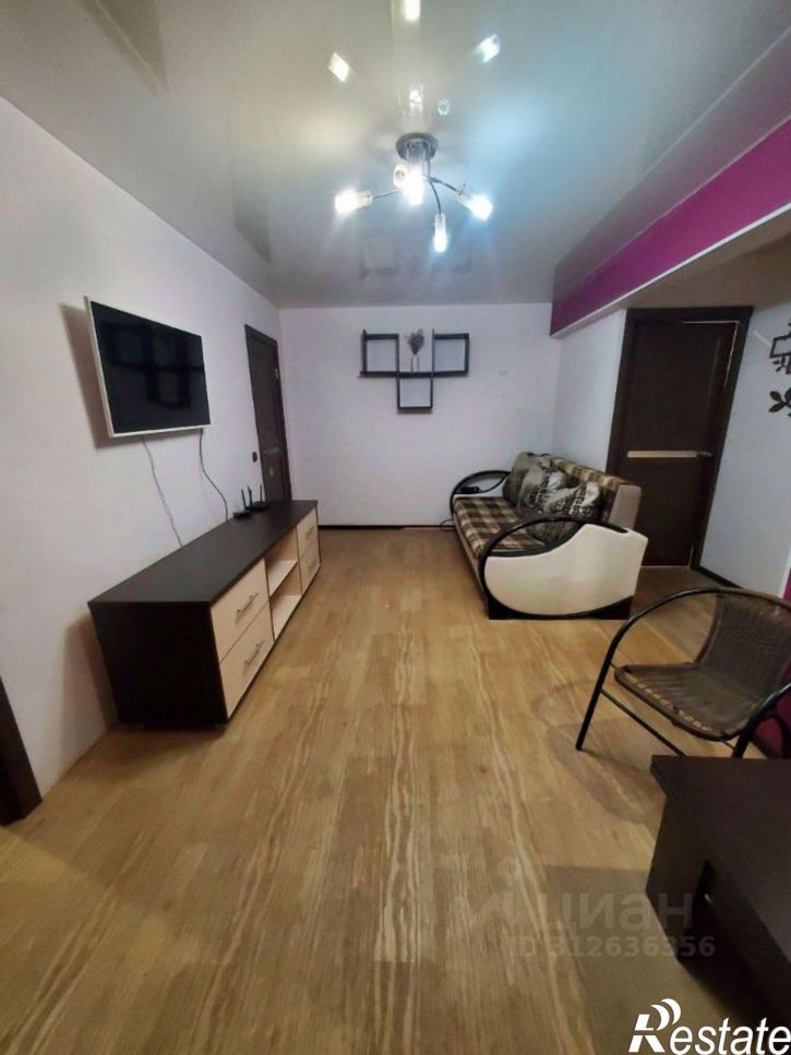 2-комн квартира ул Льва Шатрова, 20,  д. 20