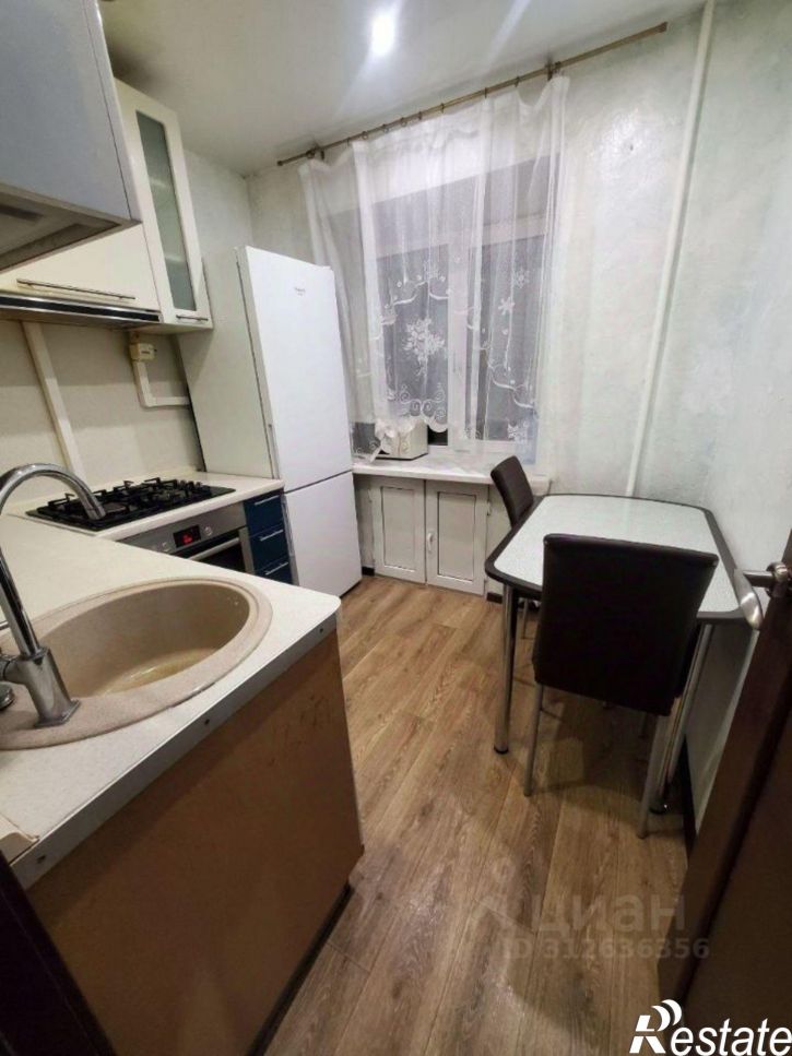 2-комн квартира ул Льва Шатрова, 20,  д. 20