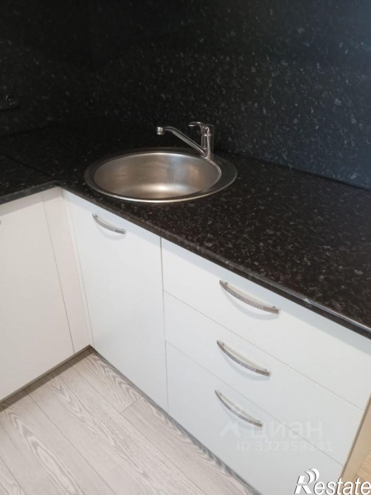 3-комн квартира ул Комбайнеров, 26,  д. 26