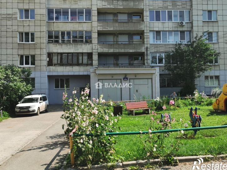 3-комн квартира ул Лодыгина, 42,  д. 42