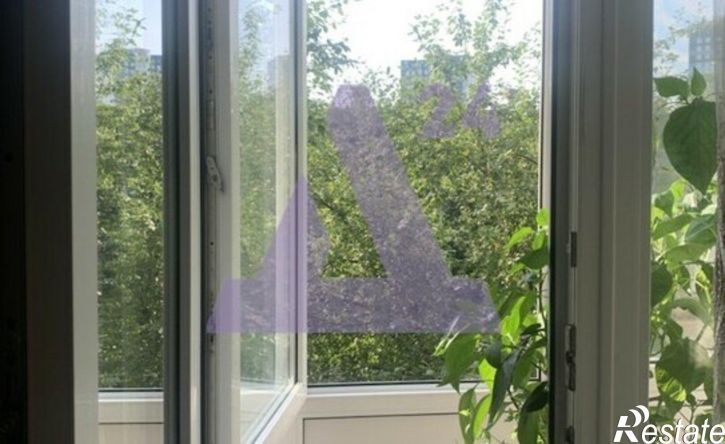 3-комн квартира ул Космонавта Леонова, 46,  д. 46