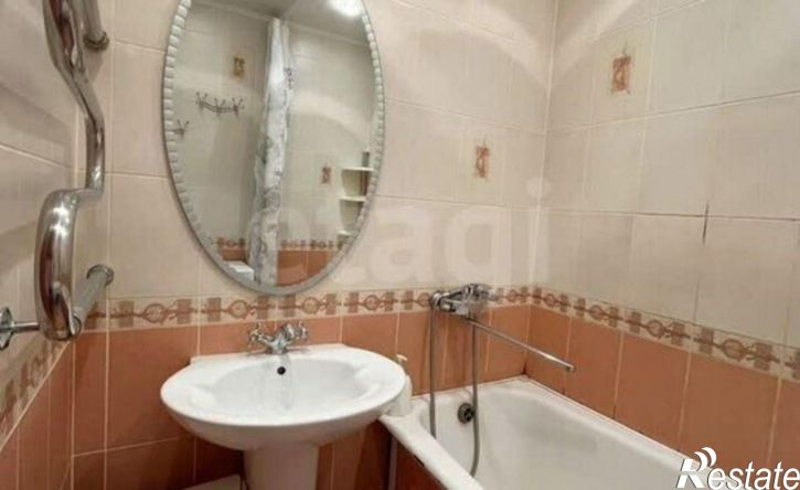 2-комн квартира ул Льва Шатрова, 35,  д. 35
