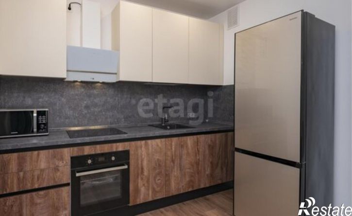 3-комн квартира ул Революции, 24,  д. 24