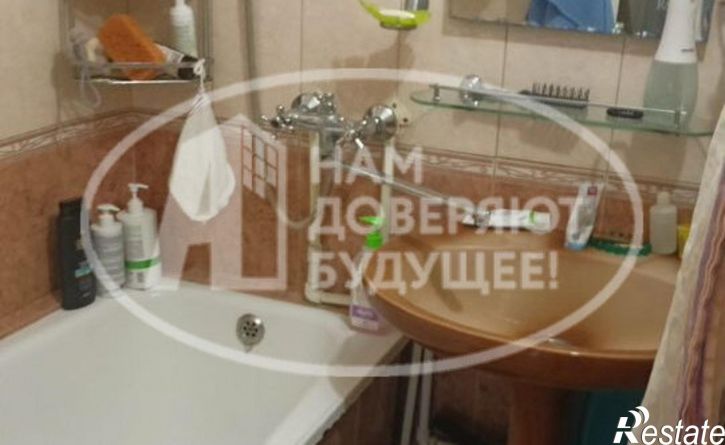 3-комн квартира ул Связистов, 11,  д. 11