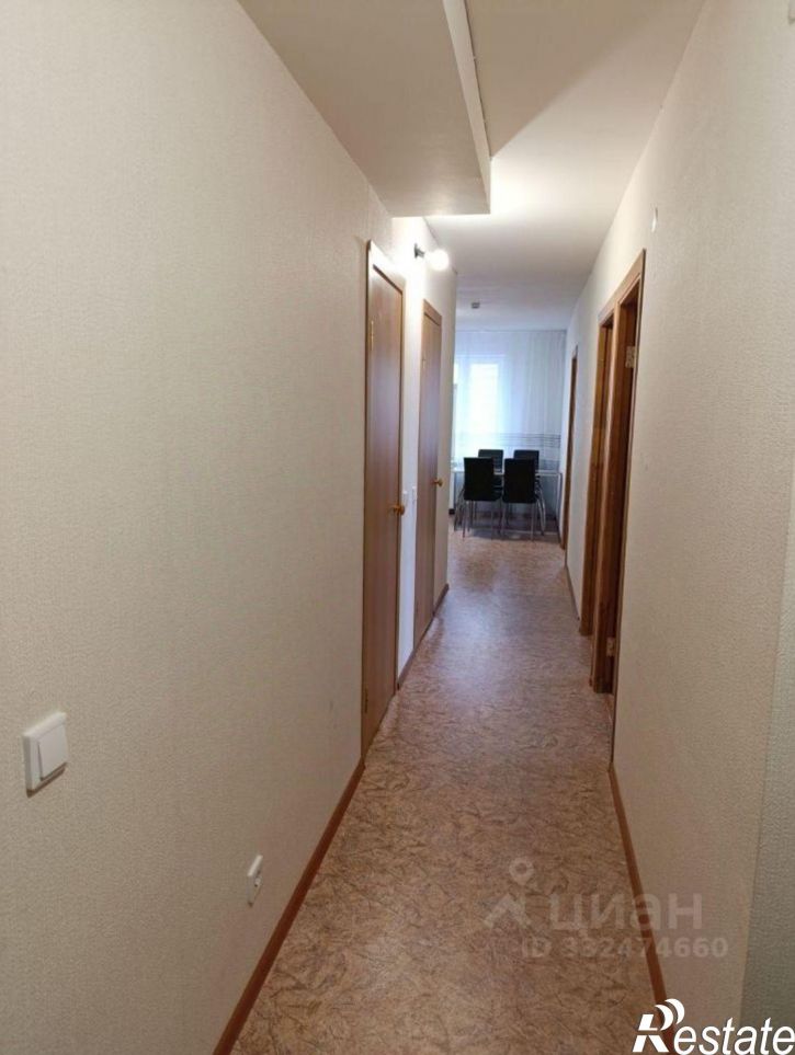 3-комн квартира ул Красные Казармы, 69,  д. 69