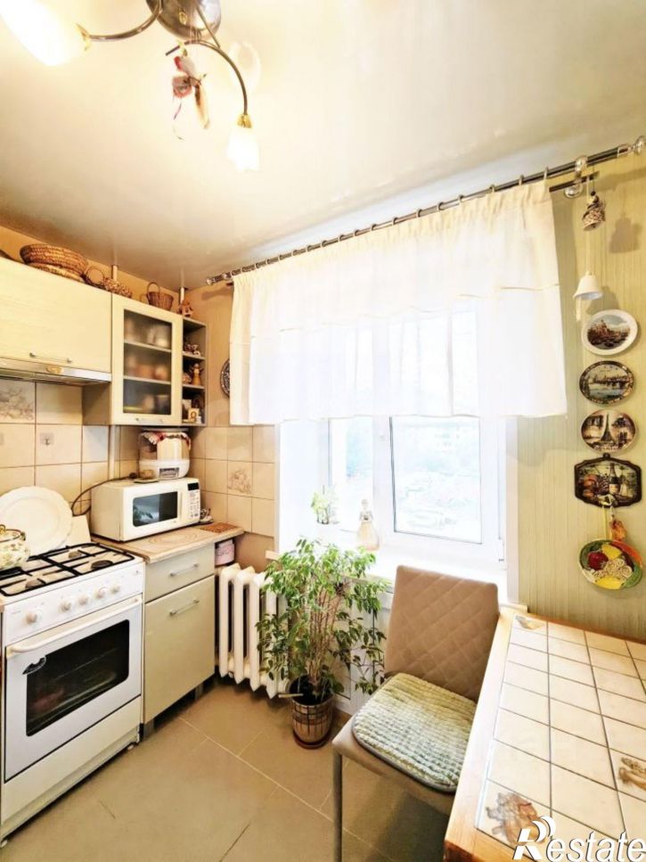 1-комн квартира пр-кт Декабристов, 12а,  д. 12а