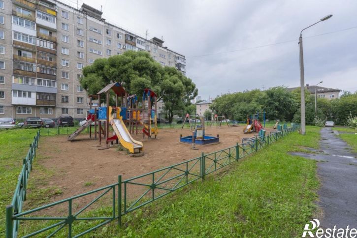 3-комн квартира ул Связистов, 11,  д. 11