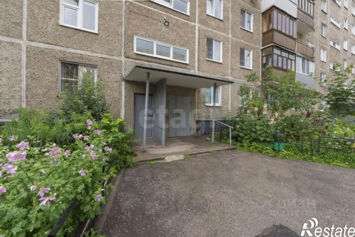 3-комн квартира ул Связистов, 11,  д. 11