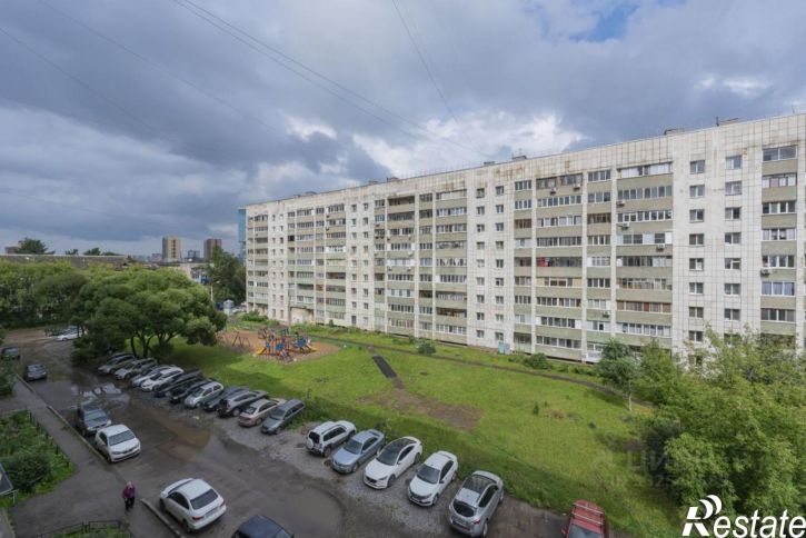 3-комн квартира ул Связистов, 11,  д. 11